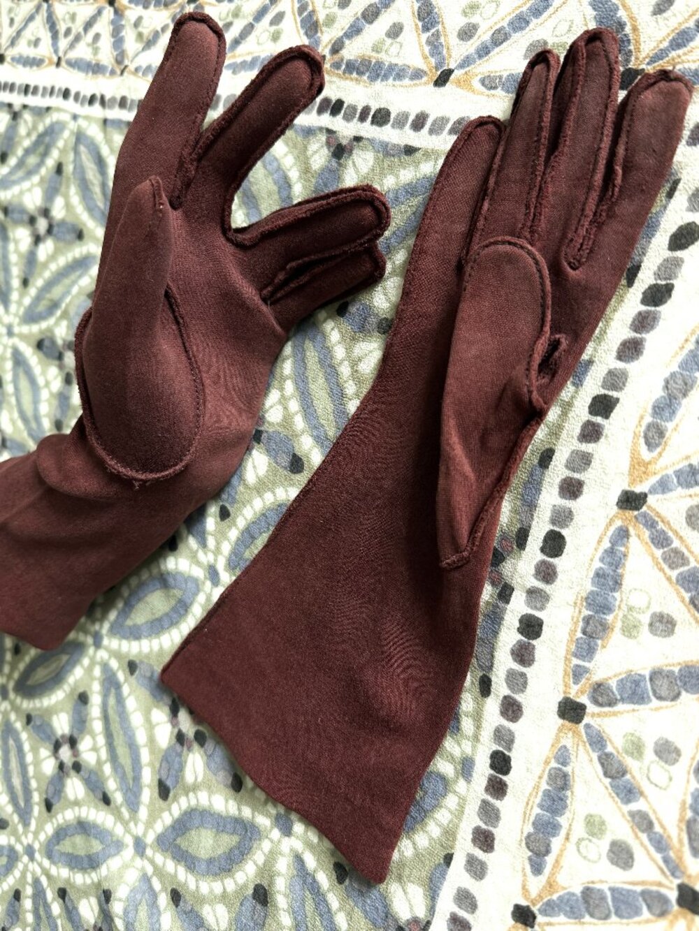 Shalimar Gloves Vintage brown nylon size S made in USA